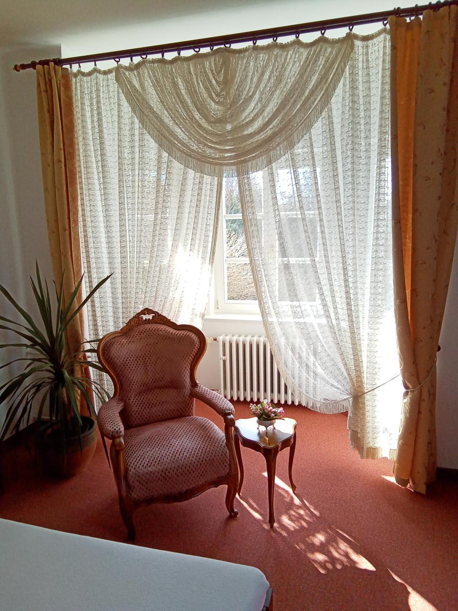 Pension Baron Schoeneck Karlovy Vary Exterior photo